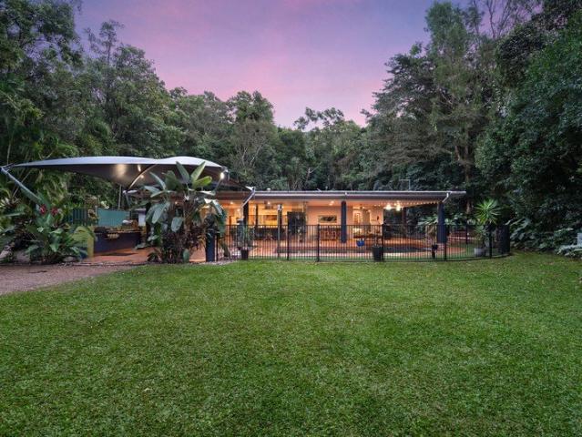 House for sale in Kewarra Beach, Queensland