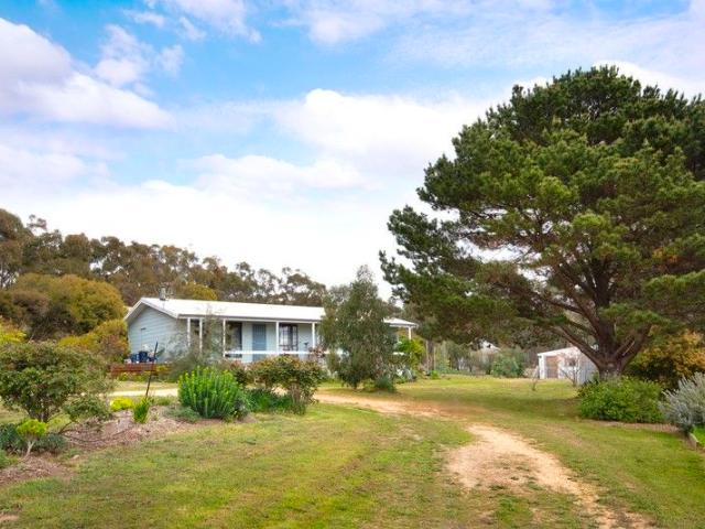 House for sale in Campbells Creek, Victoria