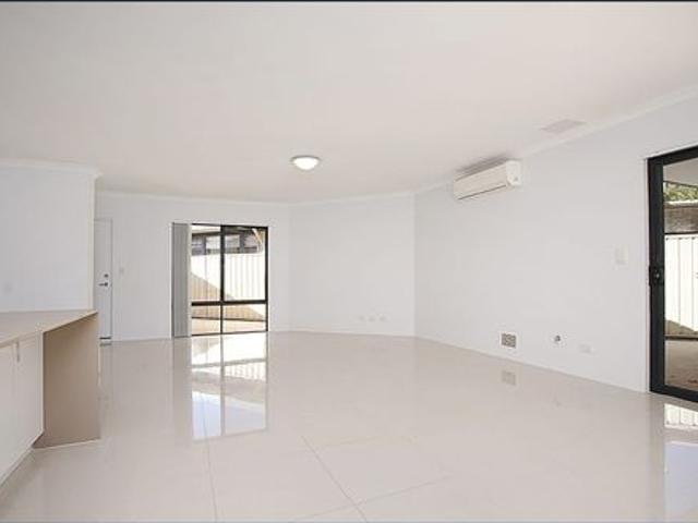 House for rent in Kardinya, Western Australia