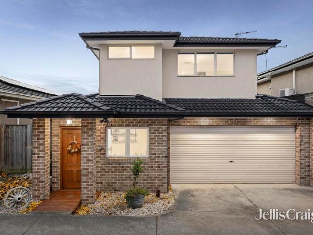 Townhouse for sale in Camerons Creek, Victoria