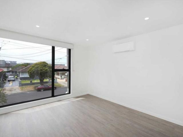Townhouse for rent in Camerons Creek, Victoria