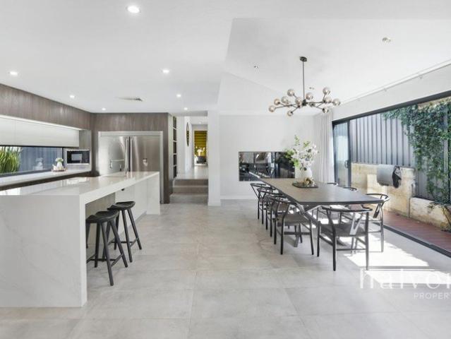 House for sale in Como, Western Australia