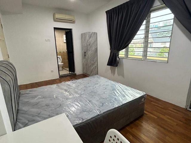 Room for rent in Petaling, Damansara Damai