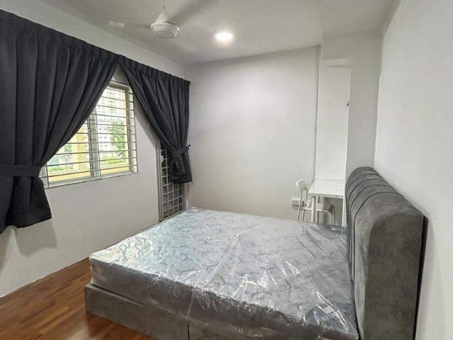 Room for rent in Petaling, Damansara Damai