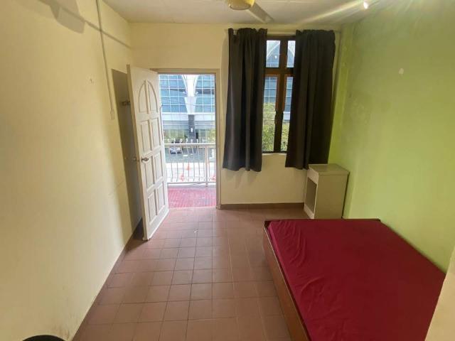 Room for rent in Country Heights Damansara, Kuala Lumpur