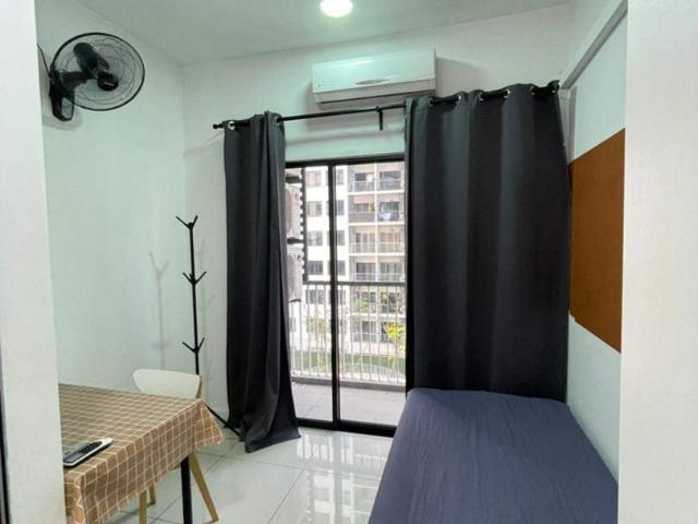 Room for rent in Petaling, Alam Impian