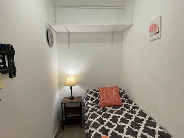 Room for rent in Vancouver, British Columbia