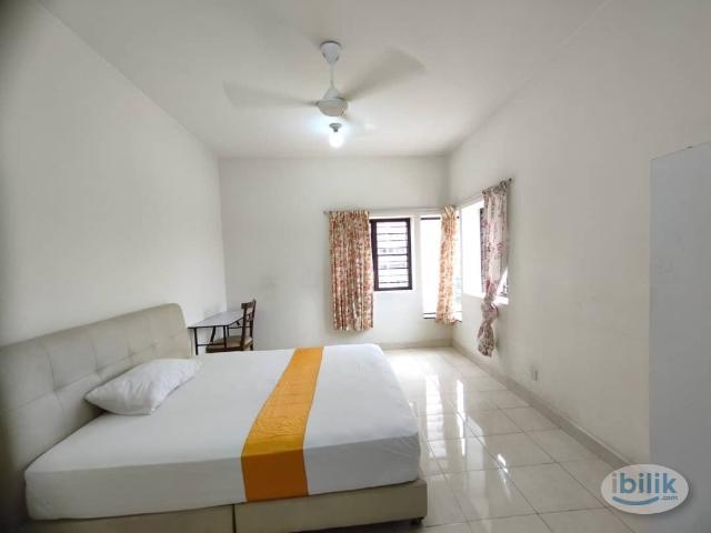 Room for rent in Petaling, Damansara Damai