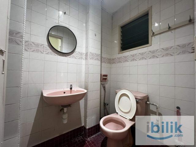 Room for rent in Country Heights Damansara, Kuala Lumpur