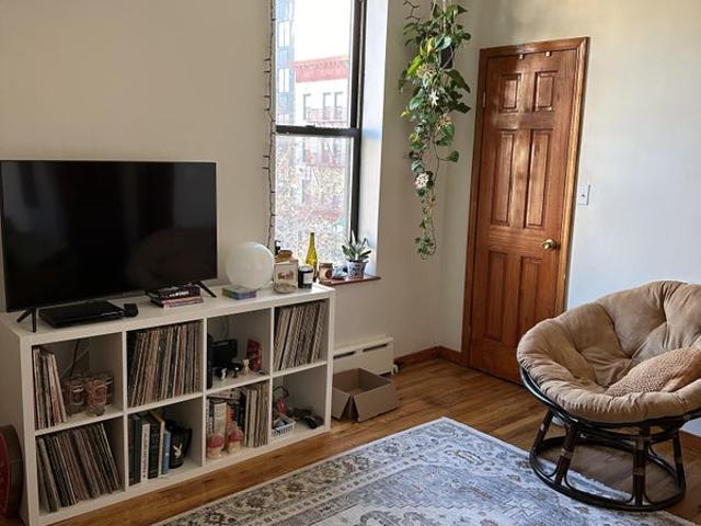 Room for rent in Arverne, New York