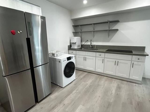 Apartment for rent in Jefferson, Los Angeles