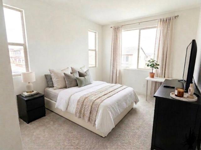 Room for rent in Ontario, California