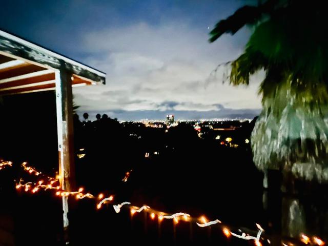 Room for rent in Encino Neighborhood Council District, Canoga Park
