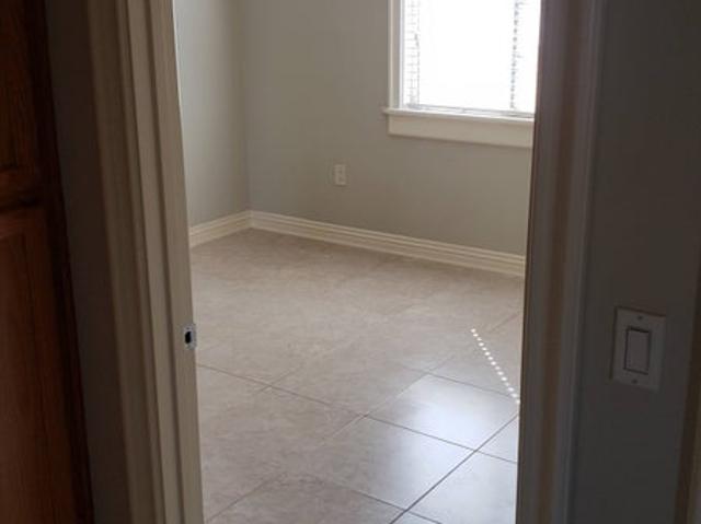 Room for rent in Canoga Park, California
