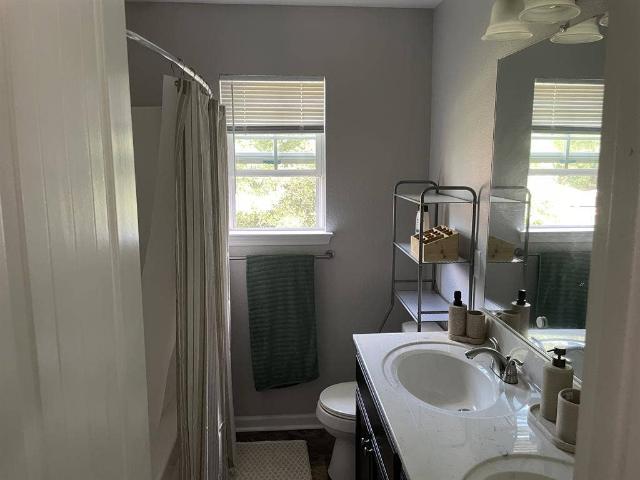 Room for rent in Virginia
