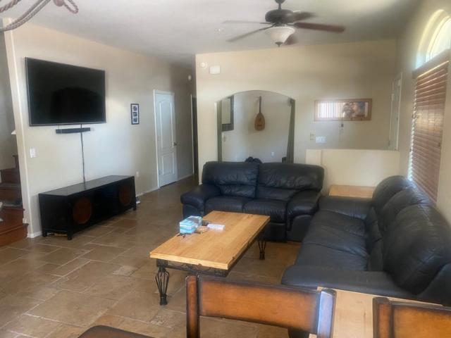Room for rent in Paradise City, Phoenix
