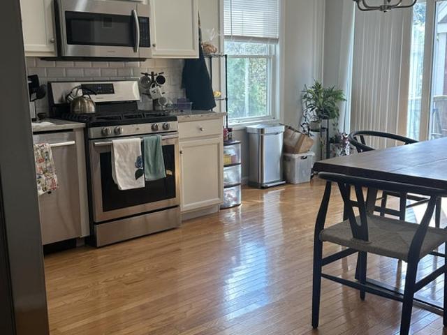 Room for rent in Hyde Park, Boston