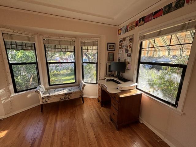 Room for rent in Burbank, California