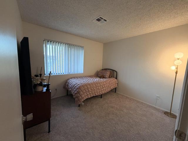 Room for rent in Cathedral City, California