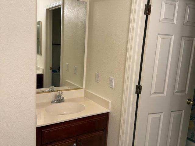 Room for rent in Manteca, California