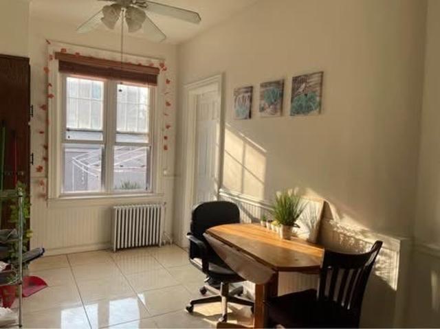 Room for rent in Astoria, New York