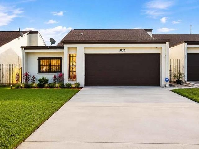 Room for rent in Elfers, Florida