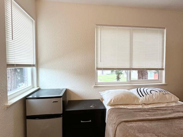 Room for rent in Tolenas, Fairfield