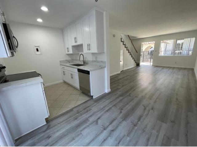 Room for rent in Redondo Beach, California