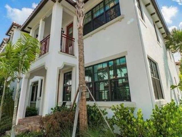 Room for rent in Pembroke Pines, Florida