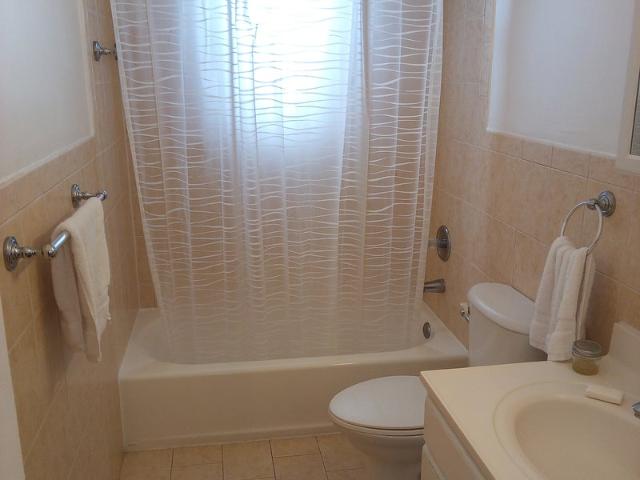 Room for rent in Miami Beach, Florida