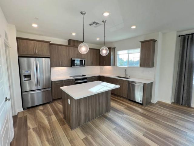 Room for rent in Anaheim, California