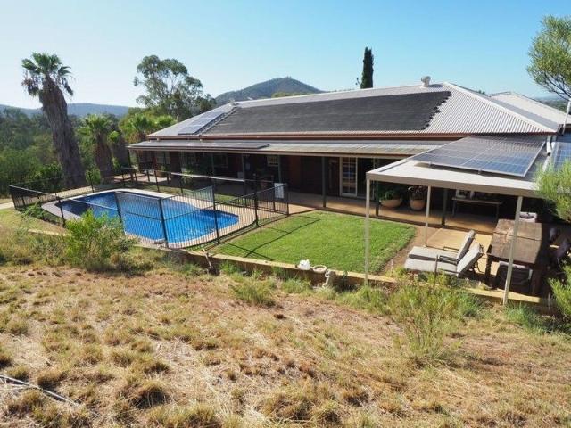 Cottage for sale in Bingara, New South Wales