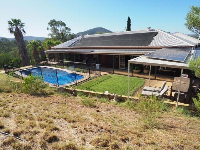 Cottage for sale in Bingara, New South Wales