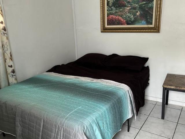 Room for rent in Dania, Florida