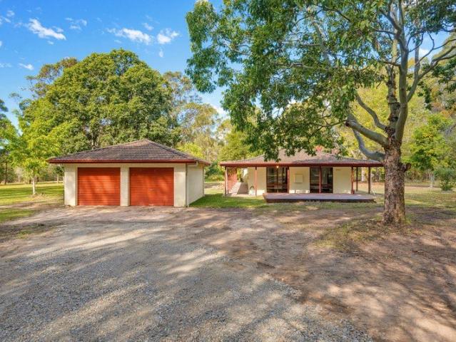 Cottage for sale in Crescent Head, New South Wales