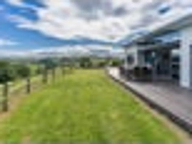 House for sale in Otakou