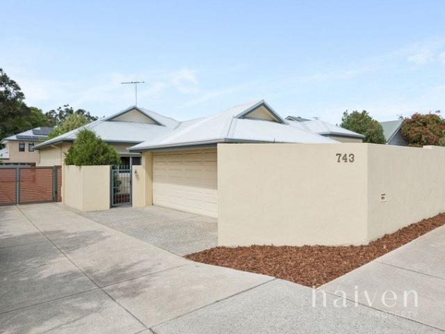 House for sale in Applecross, Western Australia