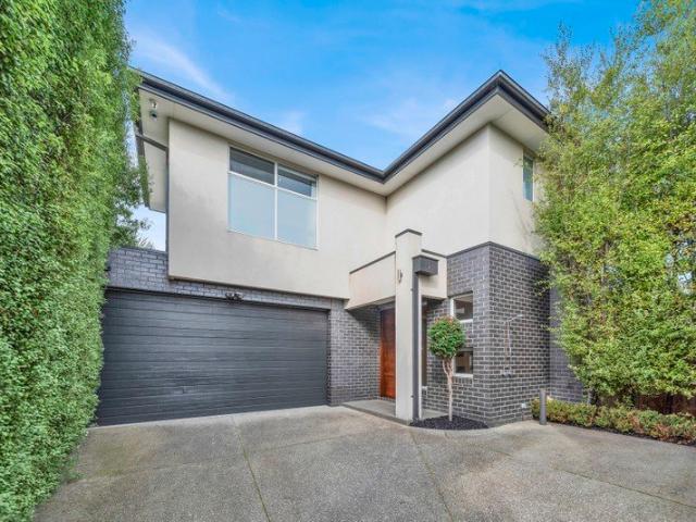 Townhouse for sale in Camerons Creek, Victoria
