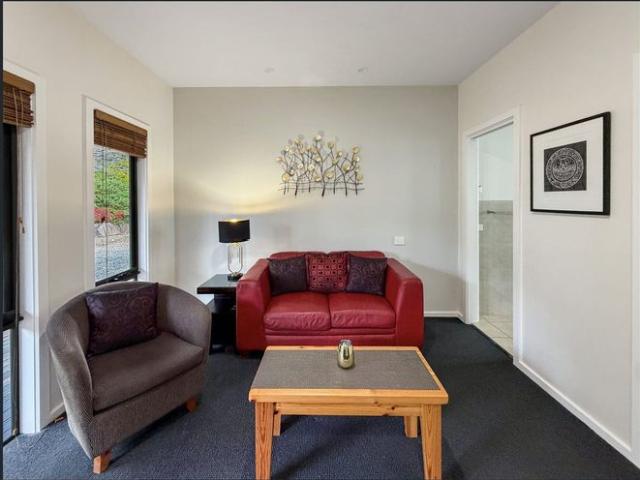 Granny Flat for rent in Mirador, New South Wales
