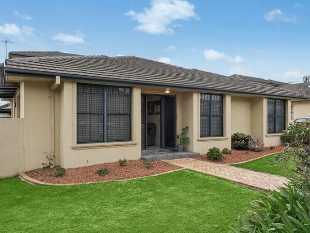 Villa for sale in Sydney, New South Wales