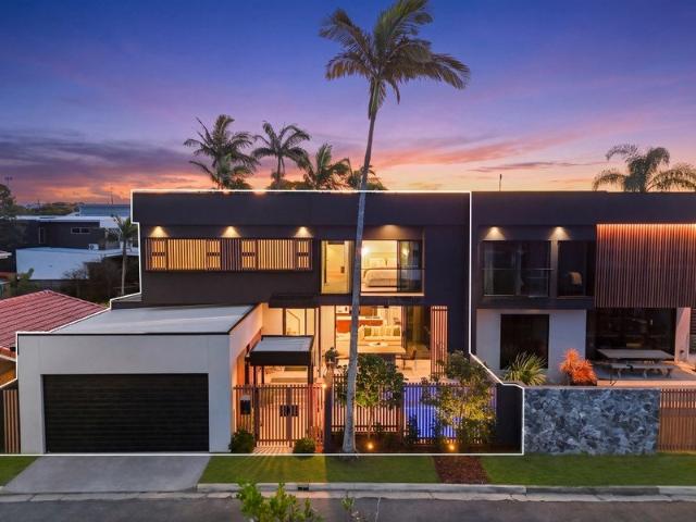 Villa for sale in Fernbrook, Queensland