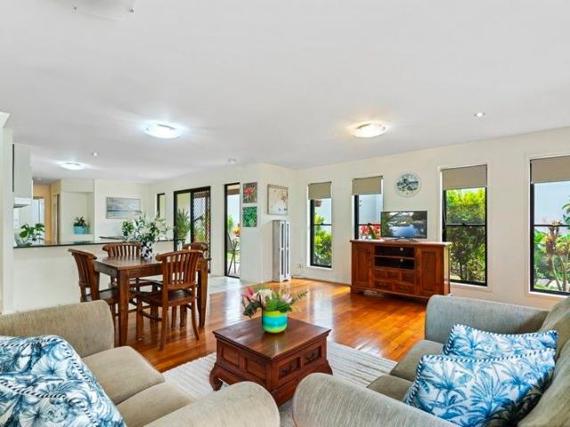 Townhouse for sale in Kings Creek, Queensland