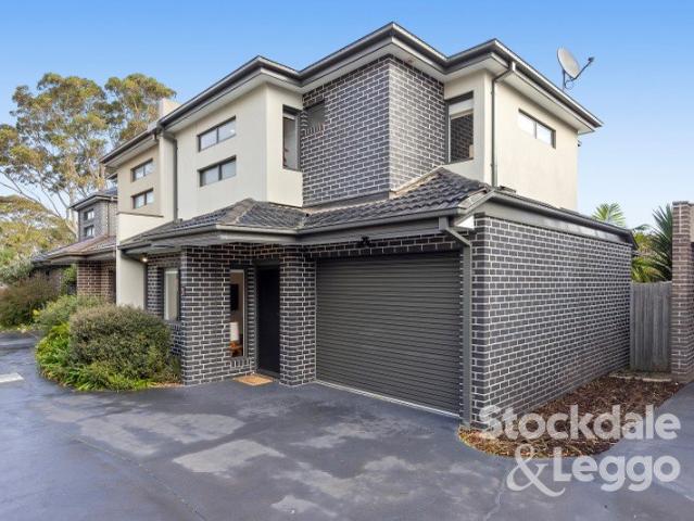 Townhouse for sale in Camerons Creek, Victoria
