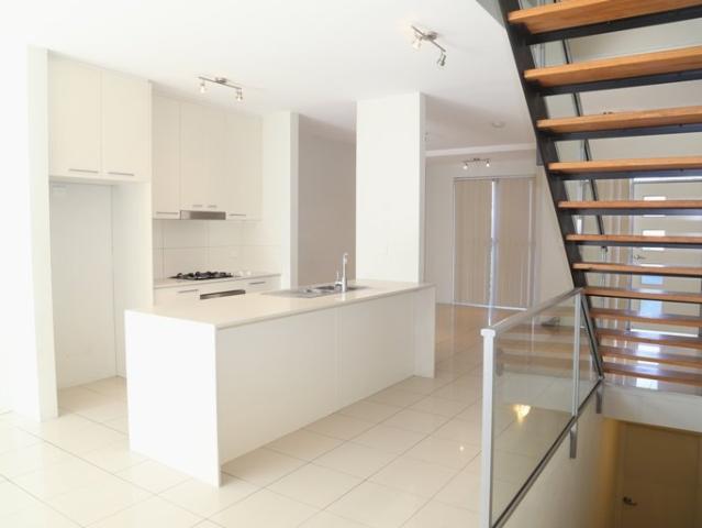 Townhouse for rent in Sydney, New South Wales
