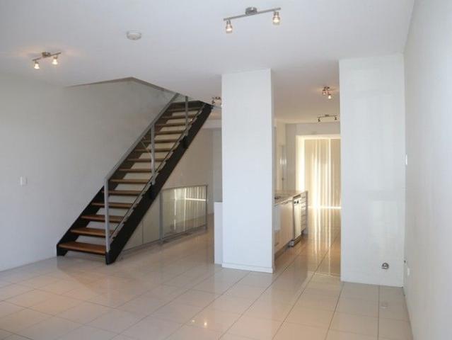 Townhouse for rent in Sydney, New South Wales