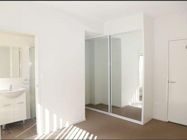 Townhouse for rent in Sydney, New South Wales