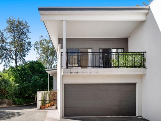 Townhouse for sale in Toombul, Queensland