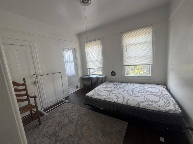Room for rent in The Bronx, Arverne