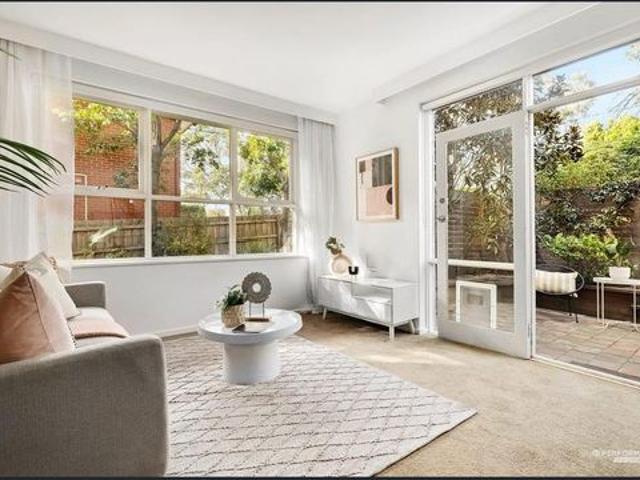 Apartment for rent in Glen Iris, Melbourne