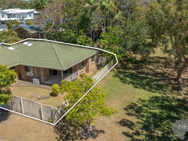 Apartment for sale in Labrador, Gold Coast City
